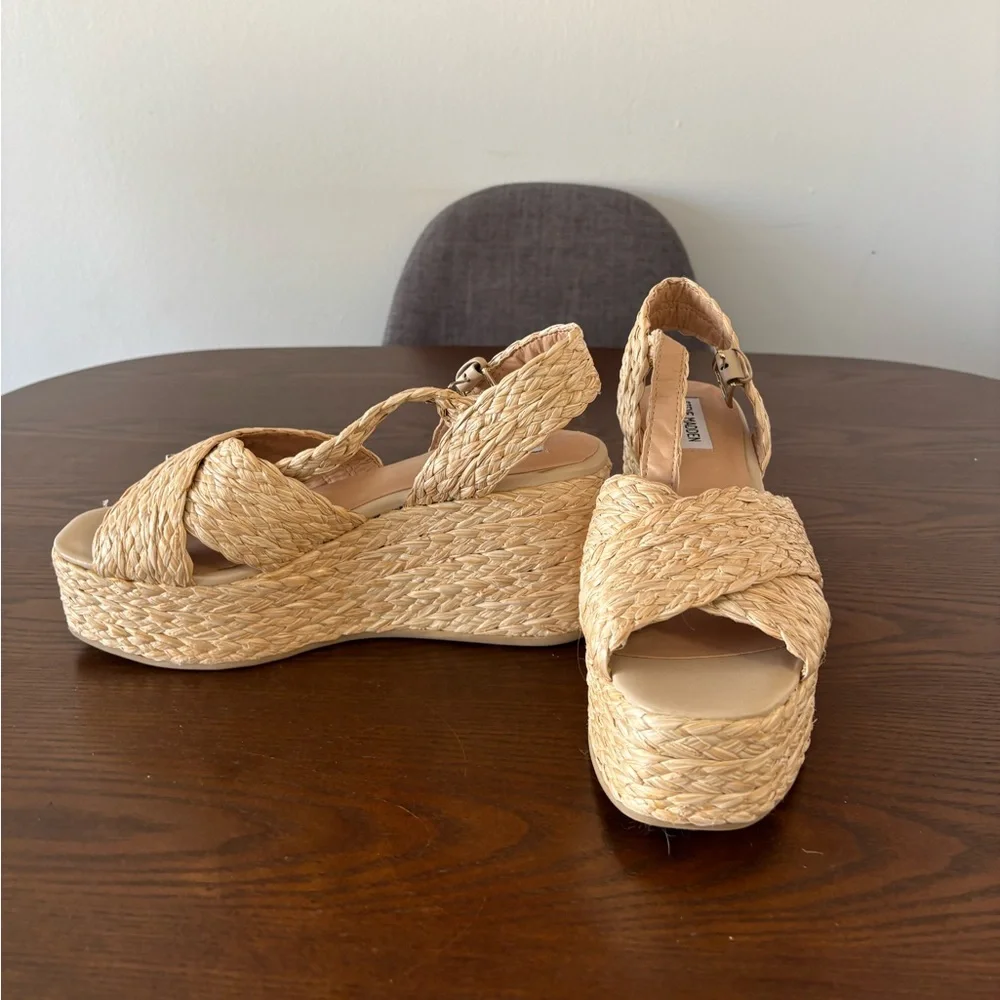 Steve Madden Beige Woven Platform Sandals